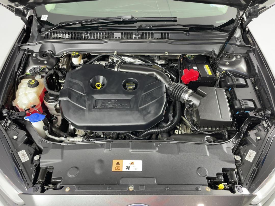 Photo '13' of Ford Mondeo