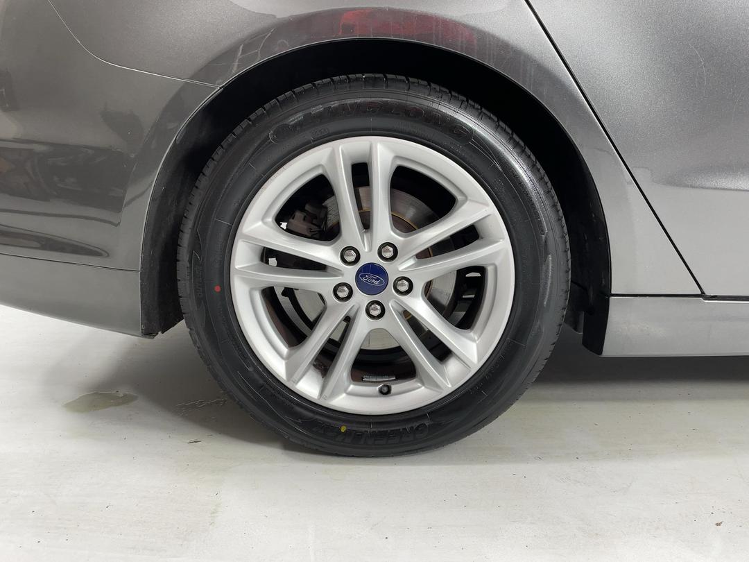 Photo '12' of Ford Mondeo