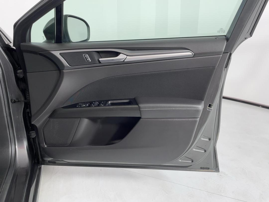 Photo '15' of Ford Mondeo