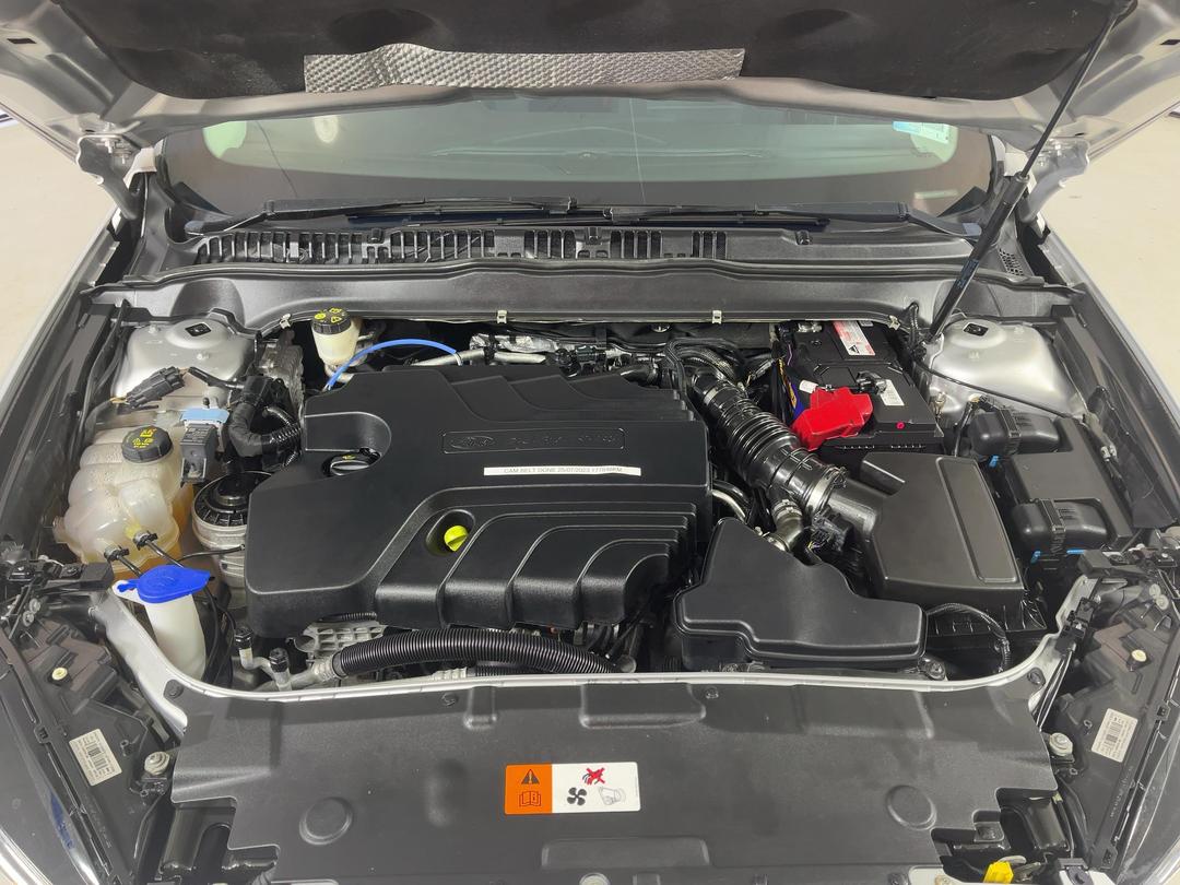 Photo '13' of Ford Mondeo