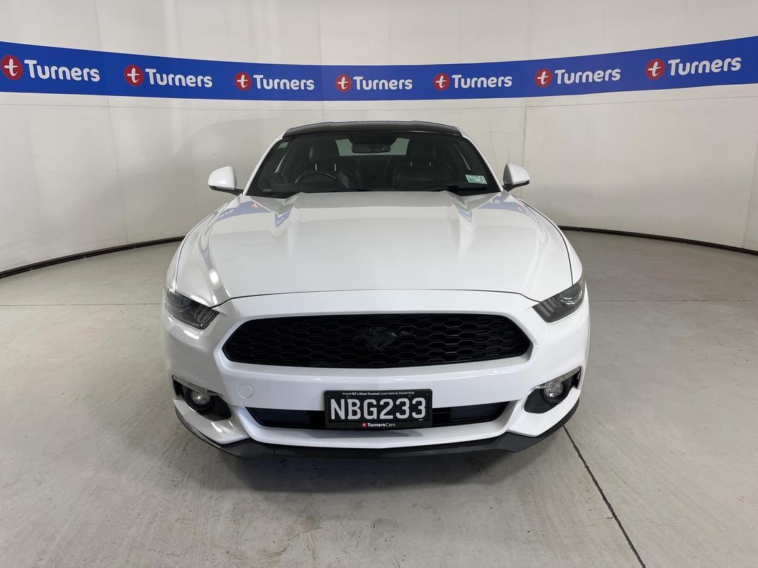 Photo '2' of Ford Mustang