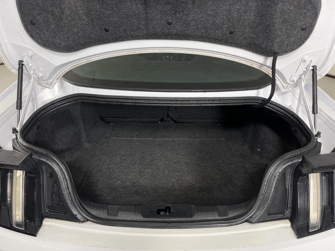 Photo '14' of Ford Mustang