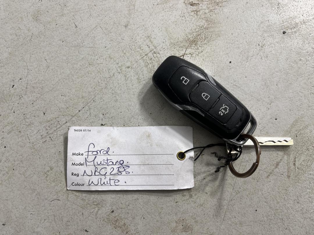 Photo '20' of Ford Mustang