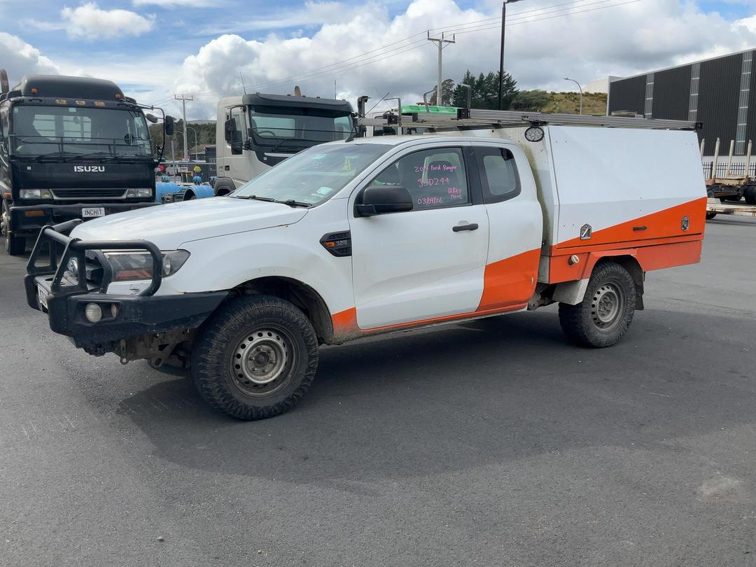 Photo '5' of Ford Ranger XL Super CAB Chassis Photo '5' of Ford Ranger XL Super CAB Chassis