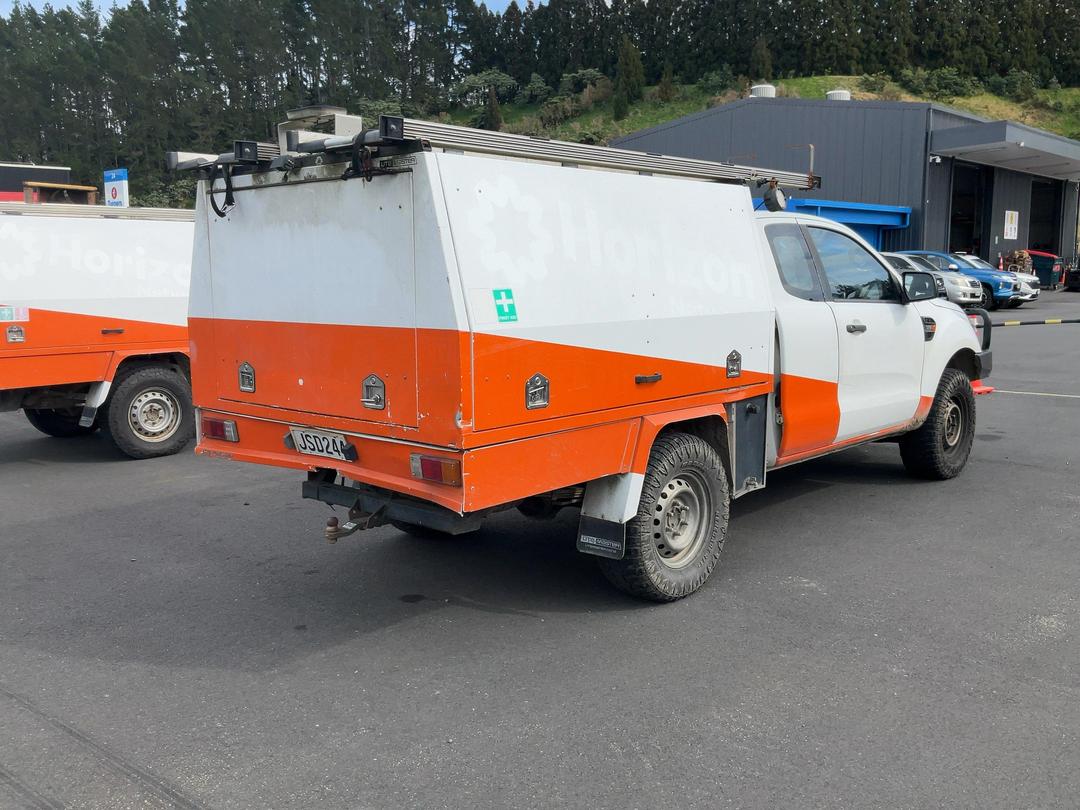 Photo '8' of Ford Ranger XL Super CAB Chassis Photo '8' of Ford Ranger XL Super CAB Chassis