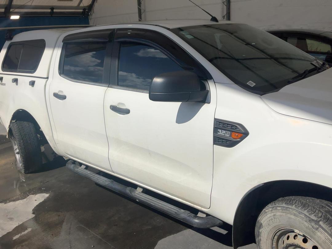 Photo '3' of Ford Ranger XL Double CAB W/S A Photo '3' of Ford Ranger XL Double CAB W/S A