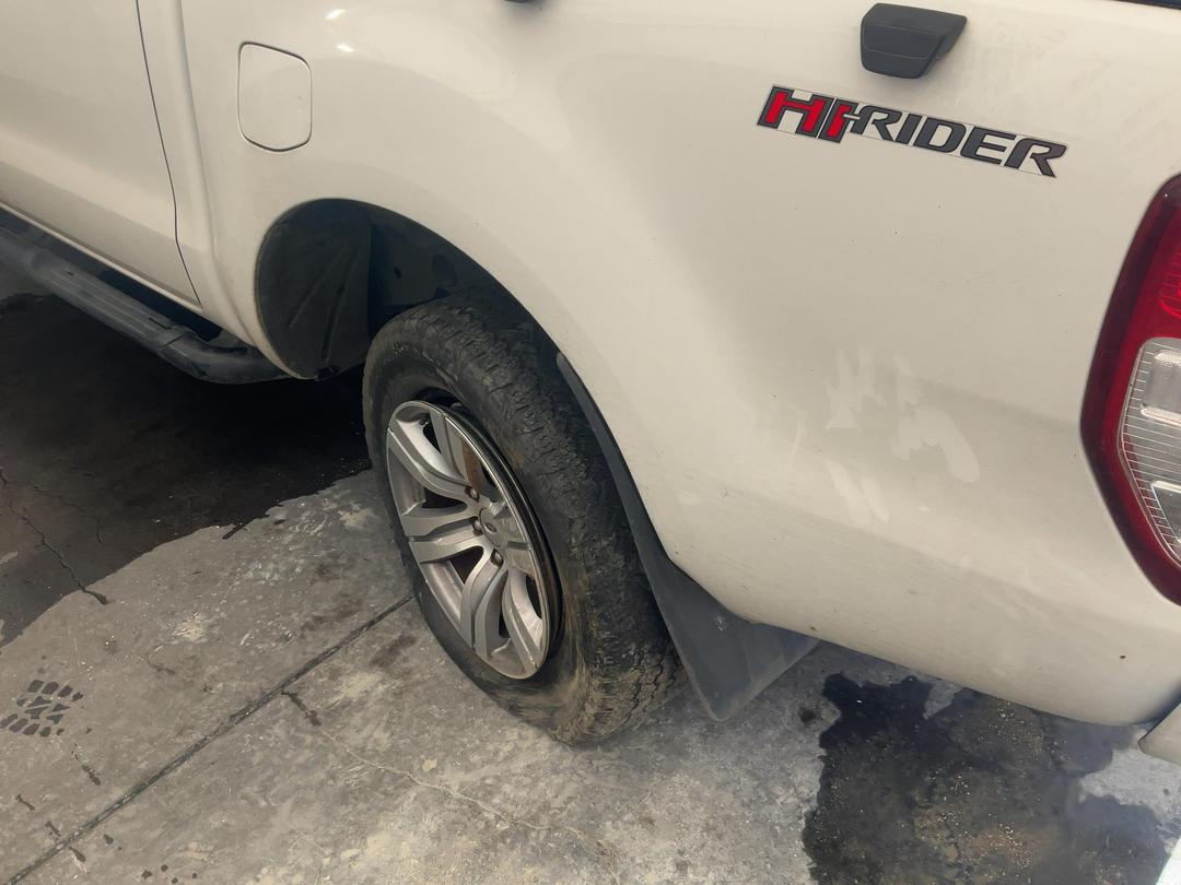 Photo '10' of Ford Ranger XL Double CAB W/S A Photo '10' of Ford Ranger XL Double CAB W/S A
