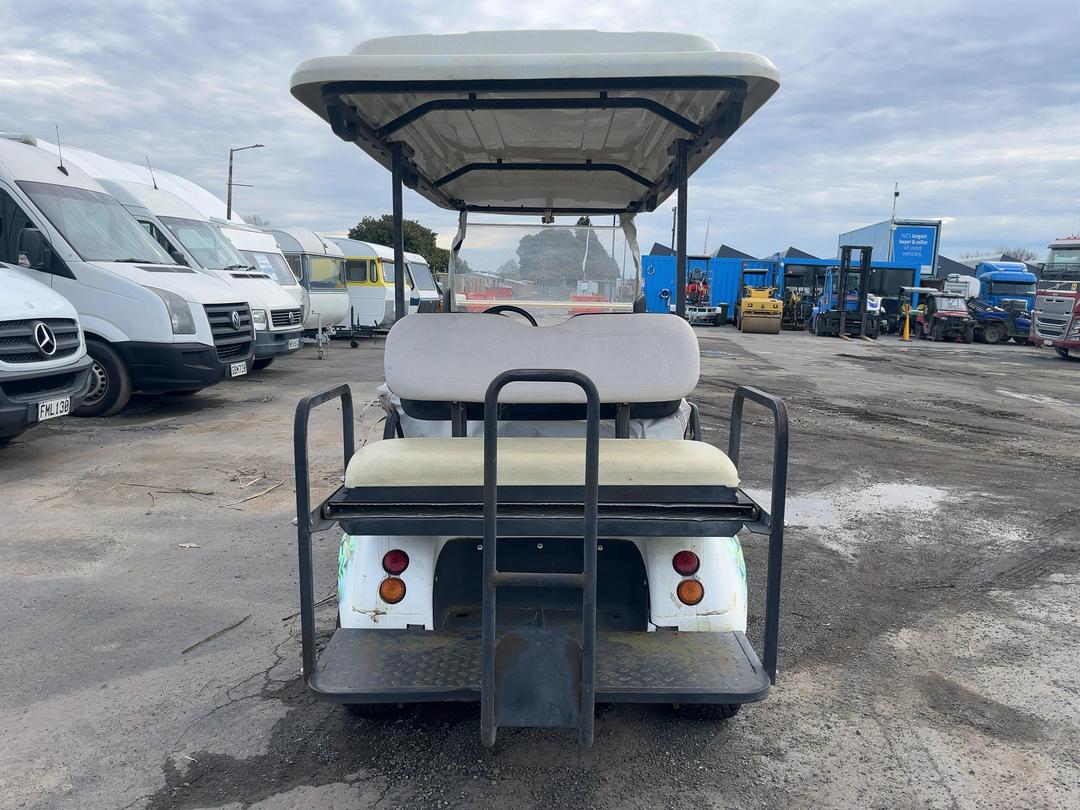 Photo '5' of HDK Carrier 4+2 Golf Cart