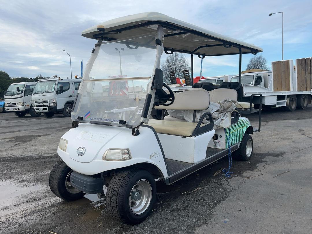 Photo '9' of HDK Carrier 4+2 Golf Cart