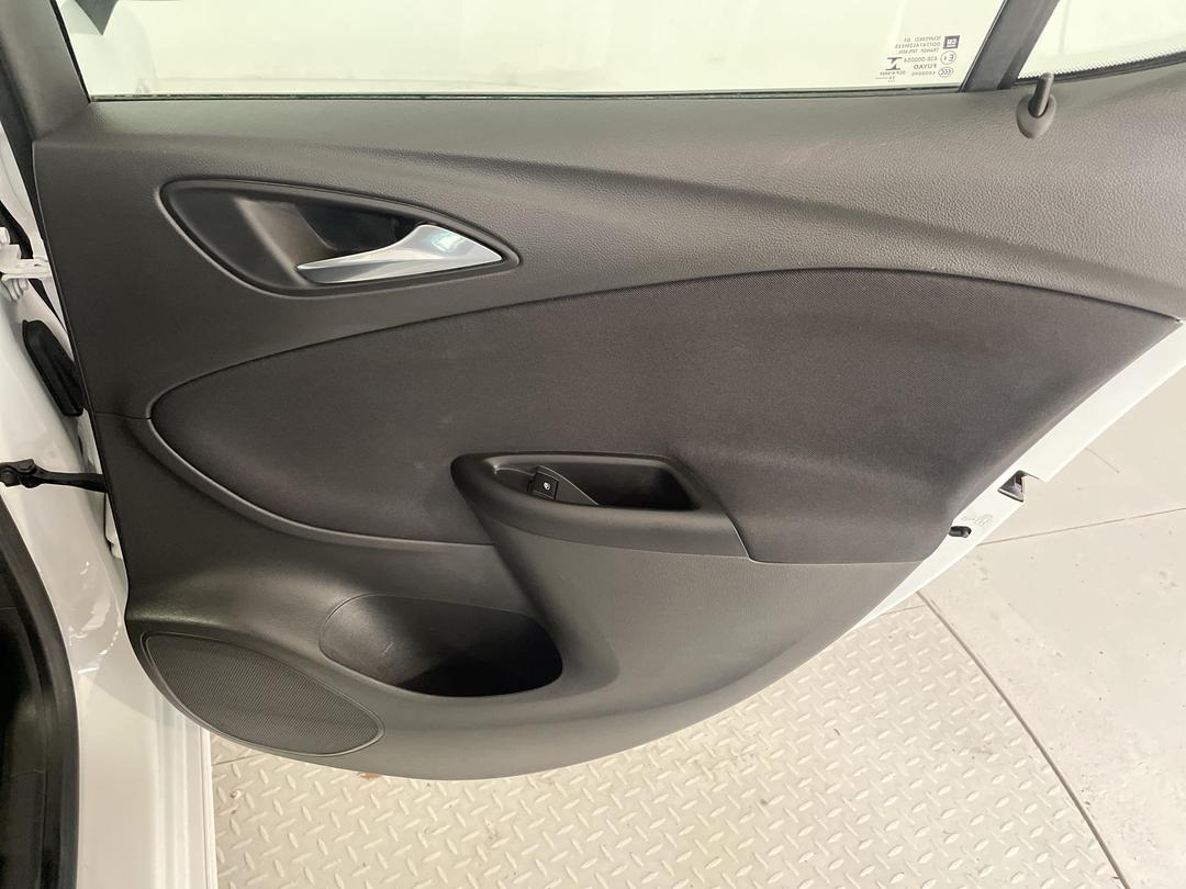 Photo '19' of Holden Astra