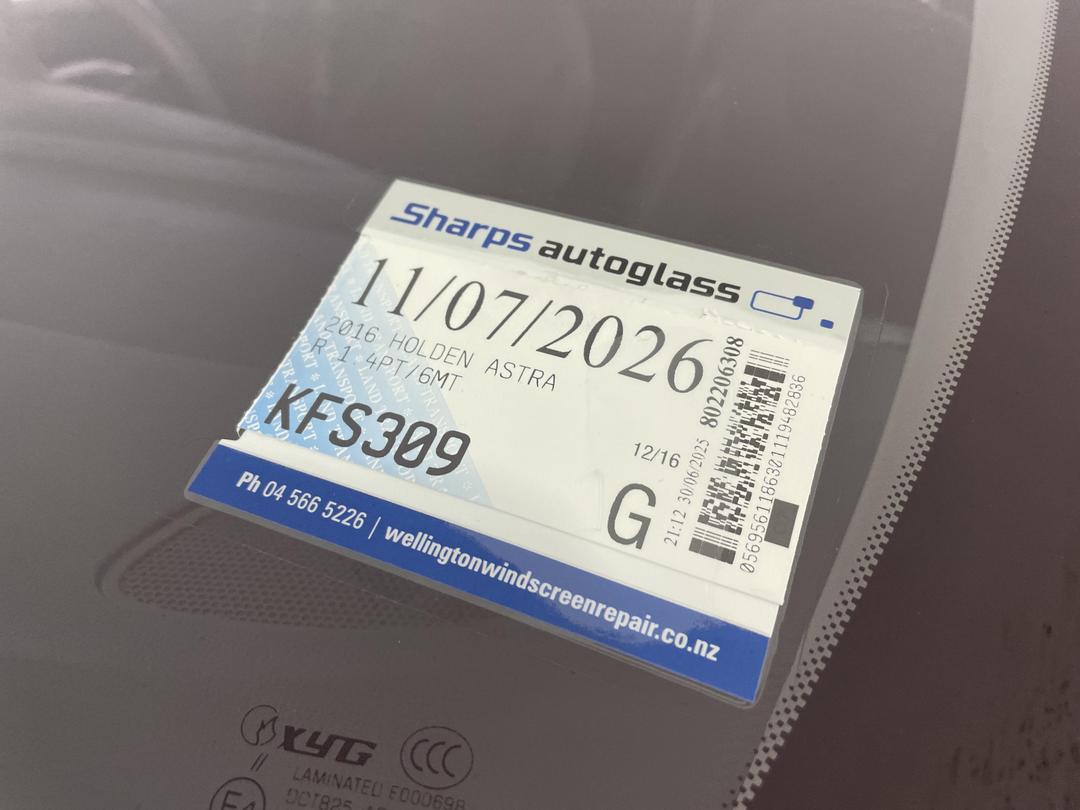 Photo '34' of Holden Astra