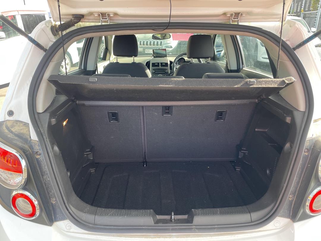 Photo '12' of Holden Barina CD