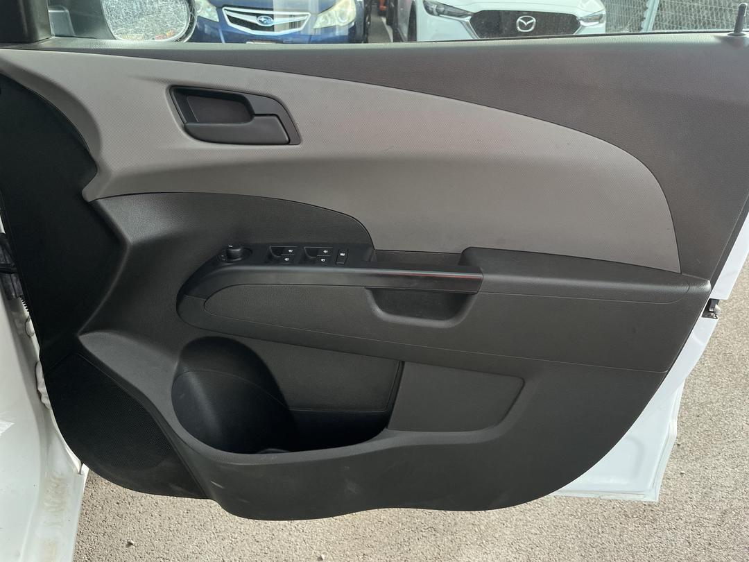 Photo '13' of Holden Barina CD