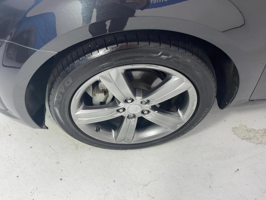 Photo '10' of Holden Barina