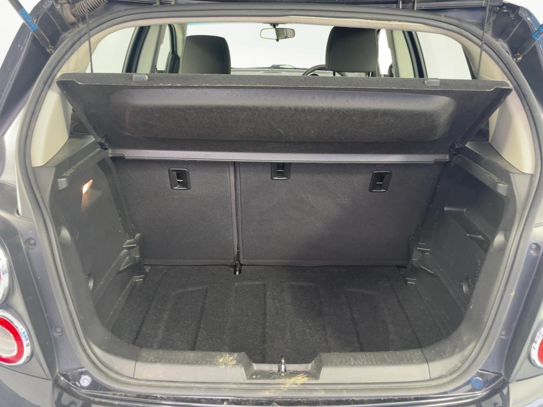 Photo '14' of Holden Barina