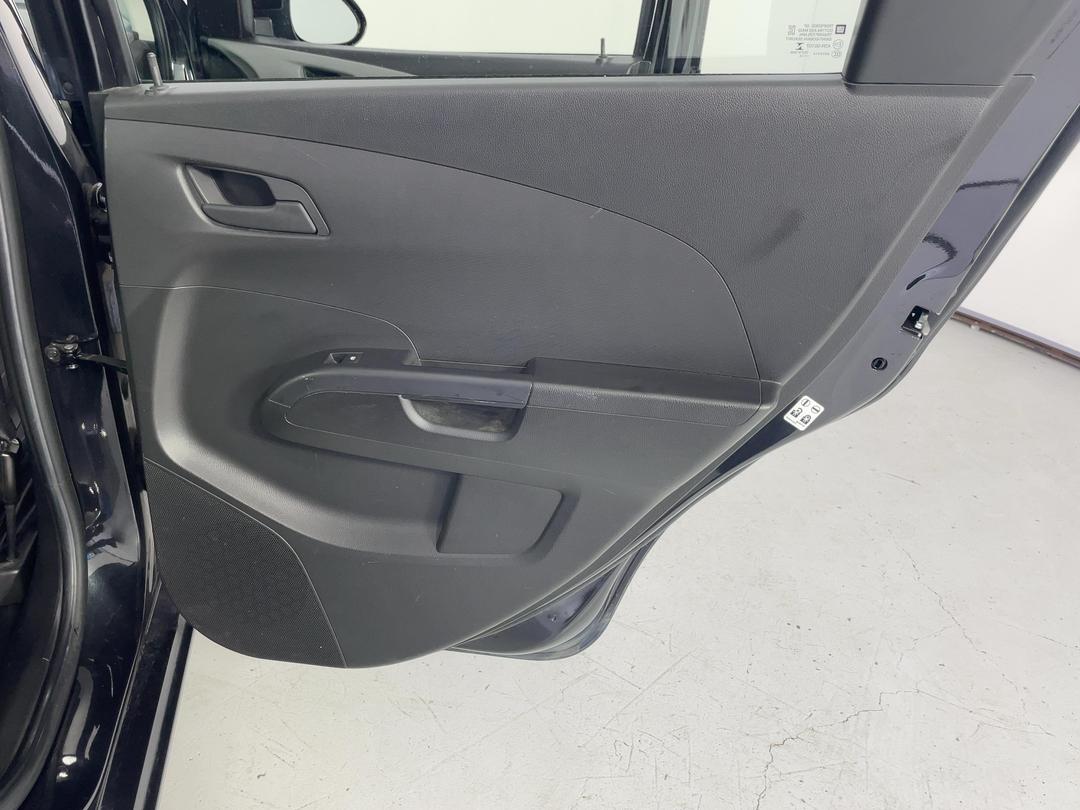 Photo '19' of Holden Barina