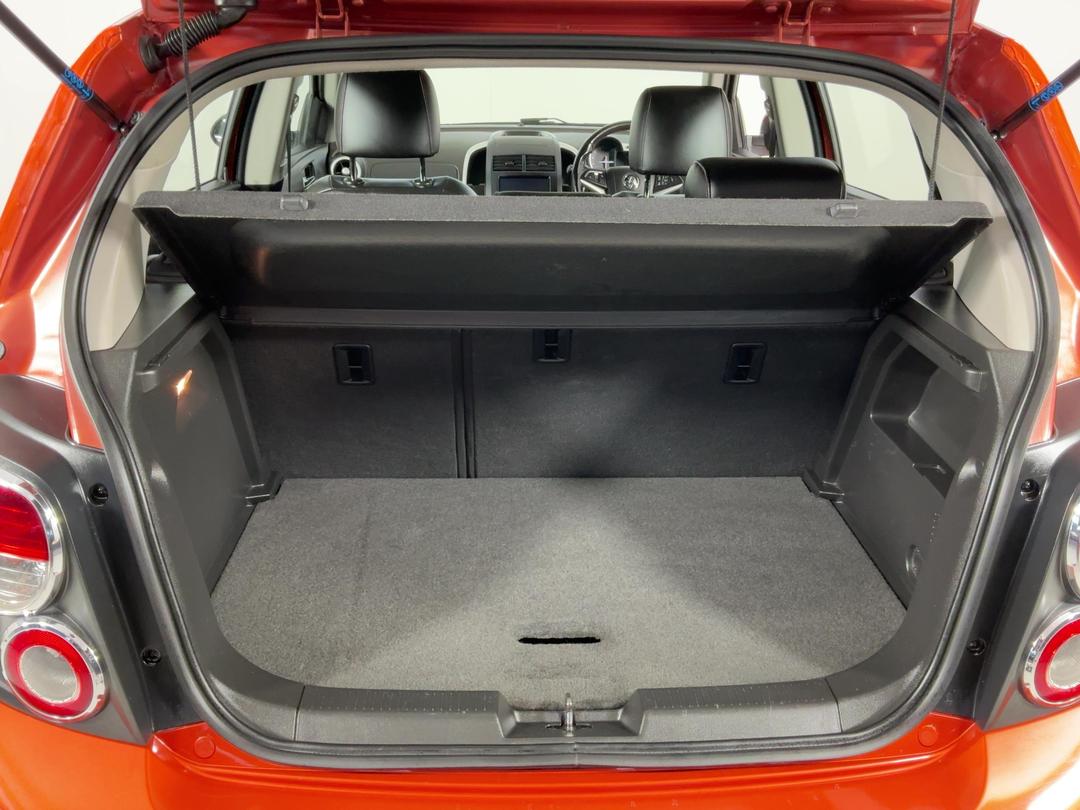 Photo '14' of Holden Barina
