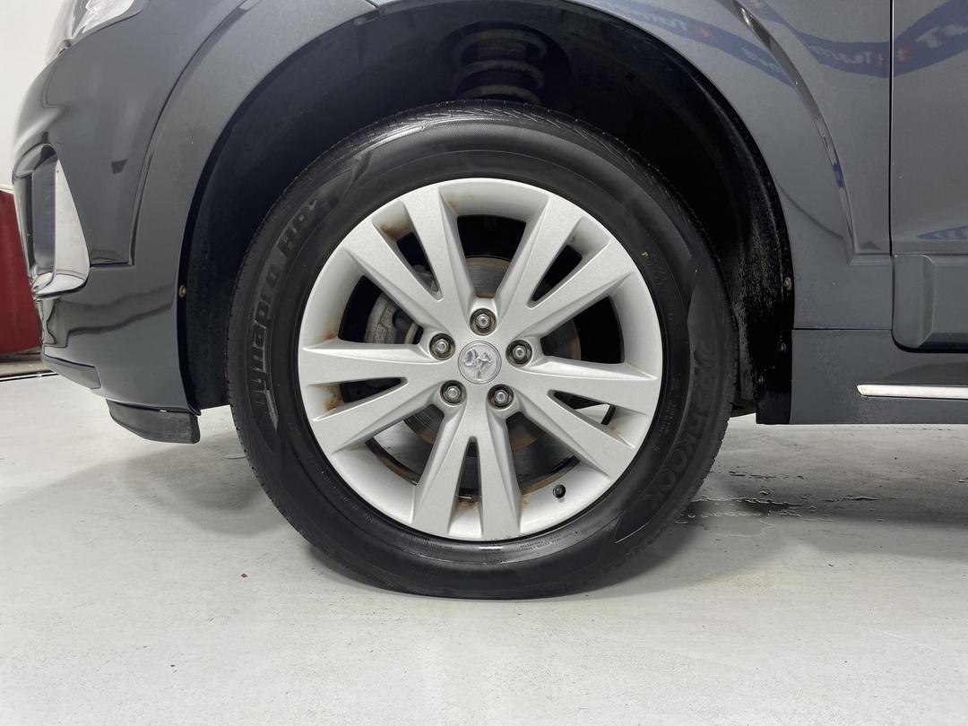 Photo '10' of Holden Captiva 7