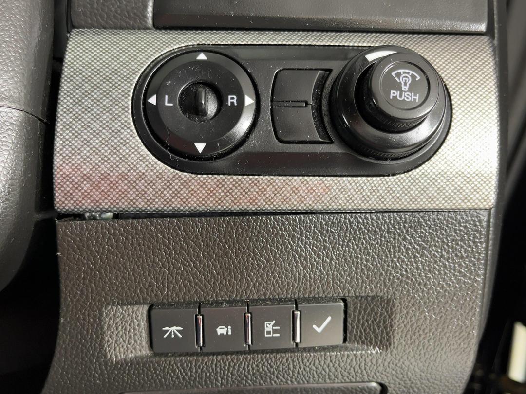 Photo '23' of Holden Captiva 7