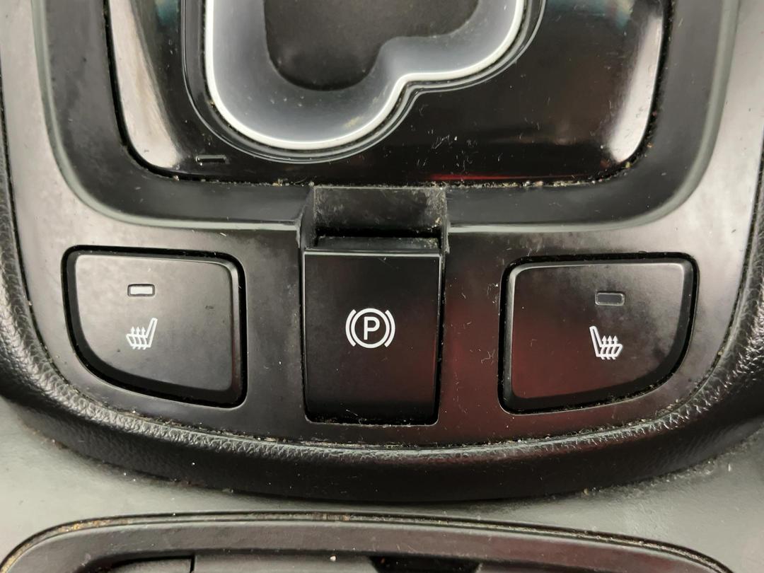 Photo '28' of Holden Captiva 7
