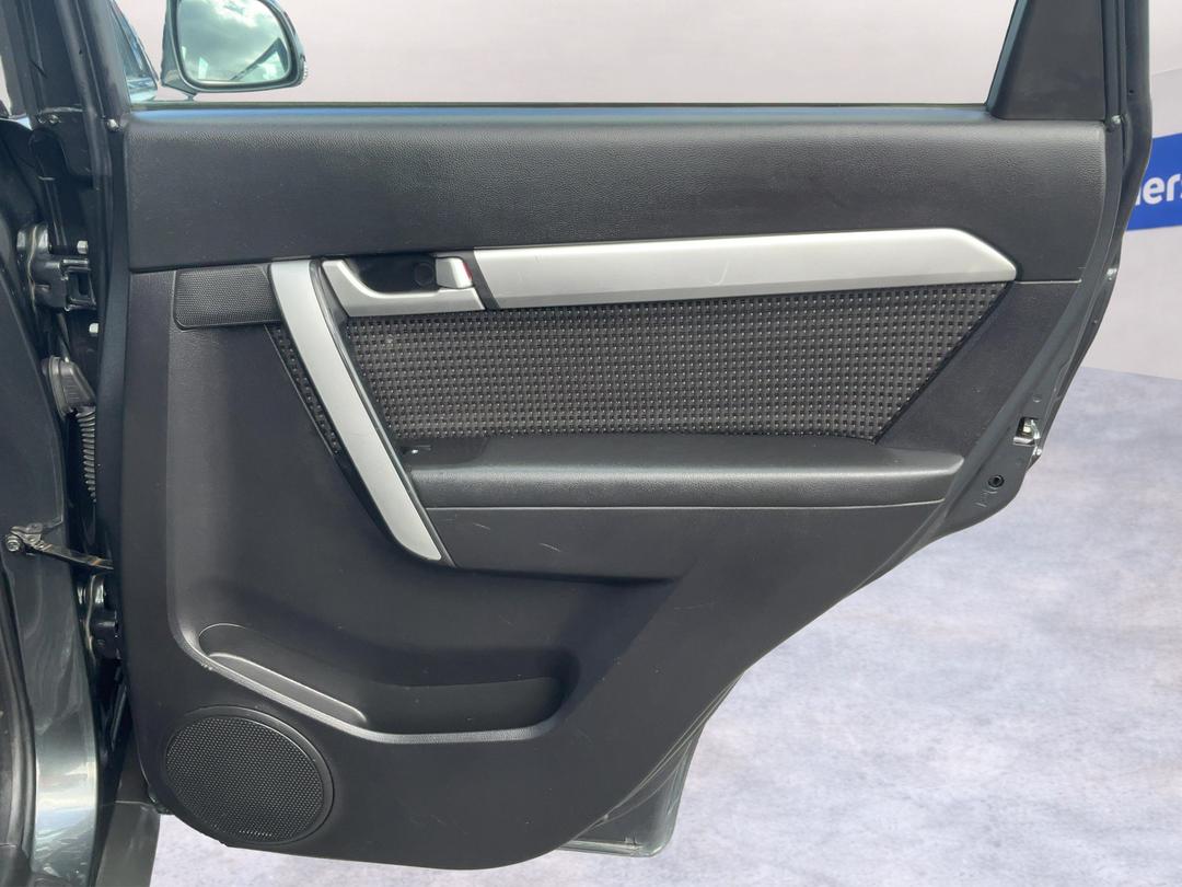 Photo '19' of Holden Captiva 7