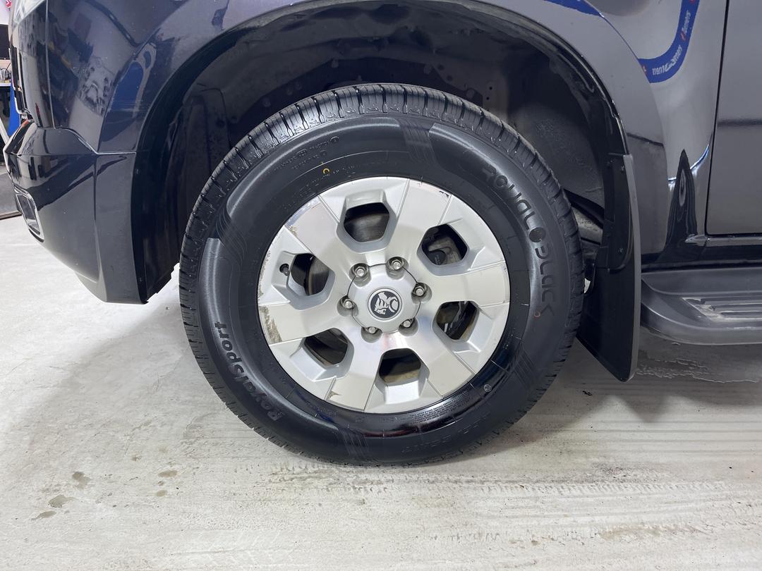 Photo '10' of Holden Colorado