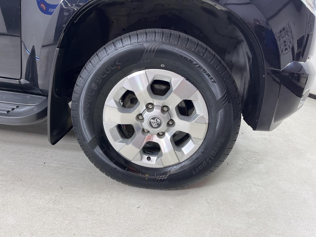 Photo '9' of Holden Colorado