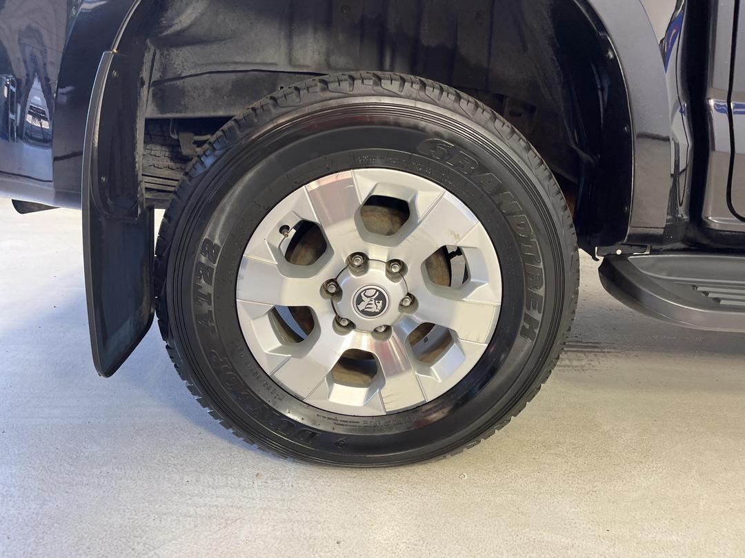 Photo '12' of Holden Colorado