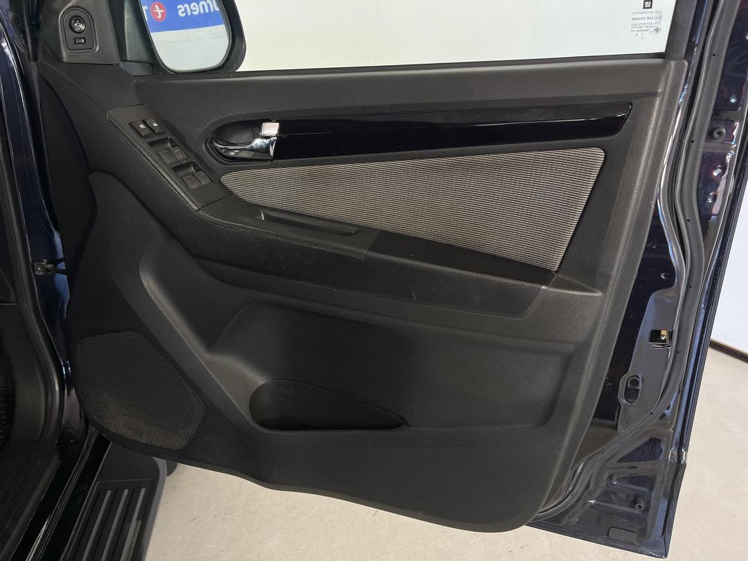 Photo '15' of Holden Colorado