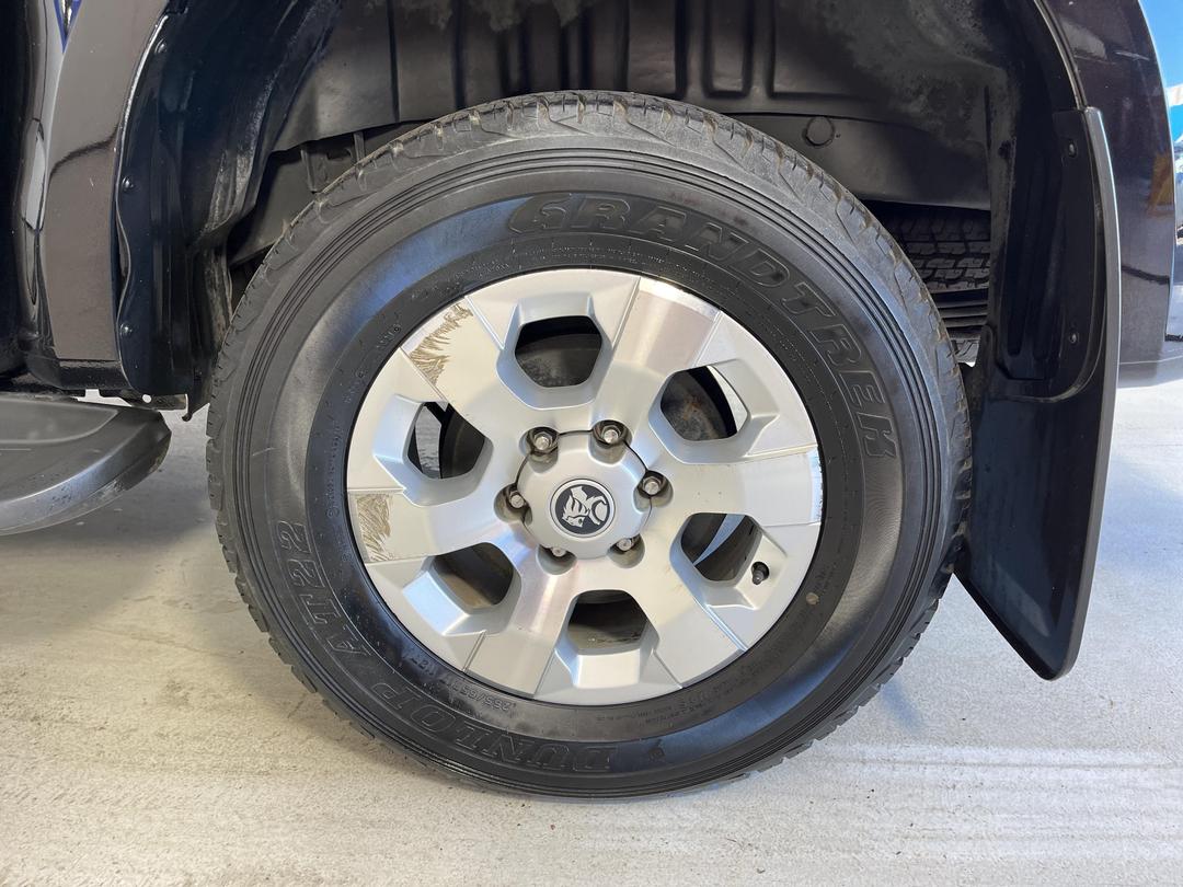 Photo '11' of Holden Colorado