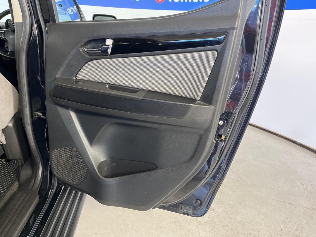 Photo '19' of Holden Colorado