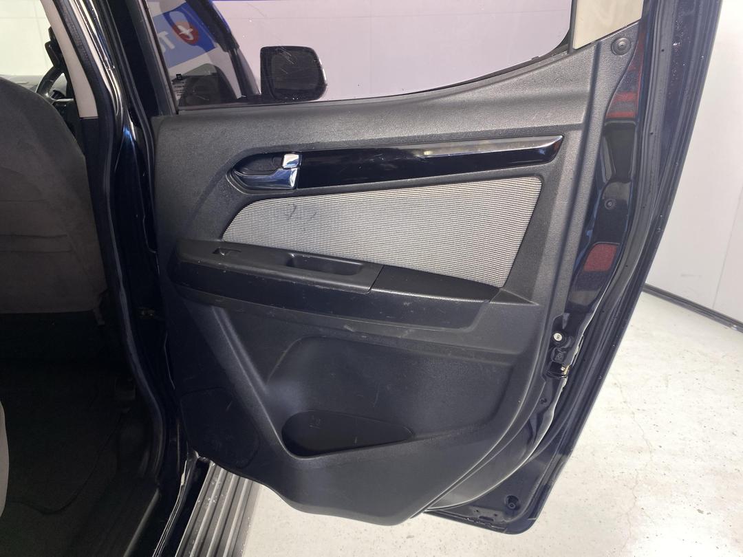 Photo '19' of Holden Colorado