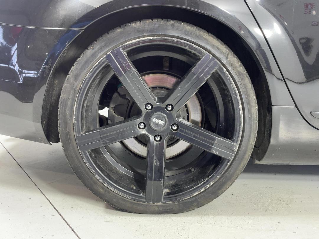 Photo '12' of Holden Commodore