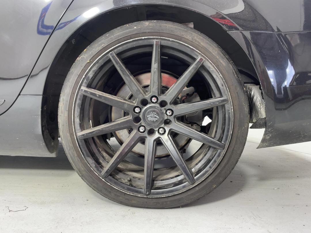 Photo '11' of Holden Commodore