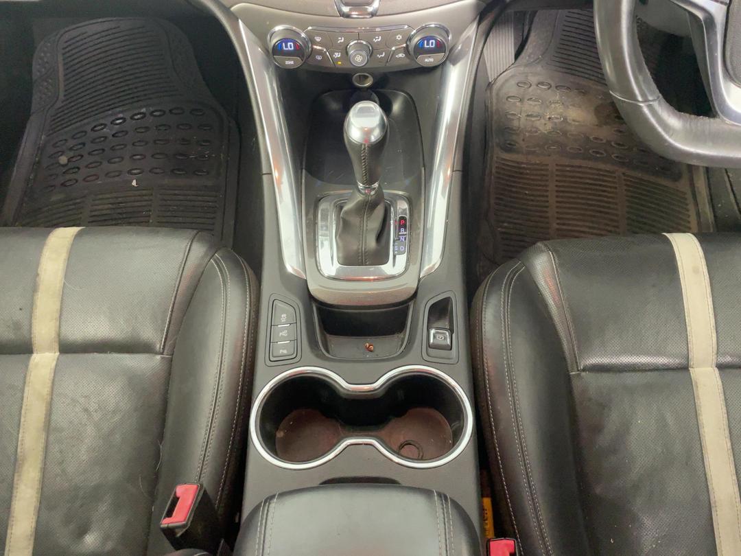 Photo '18' of Holden Commodore