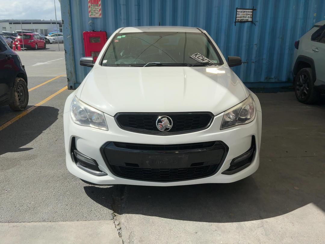Photo '2' of Holden Commodore VF2 SV6 Black Photo '2' of Holden Commodore VF2 SV6 Black