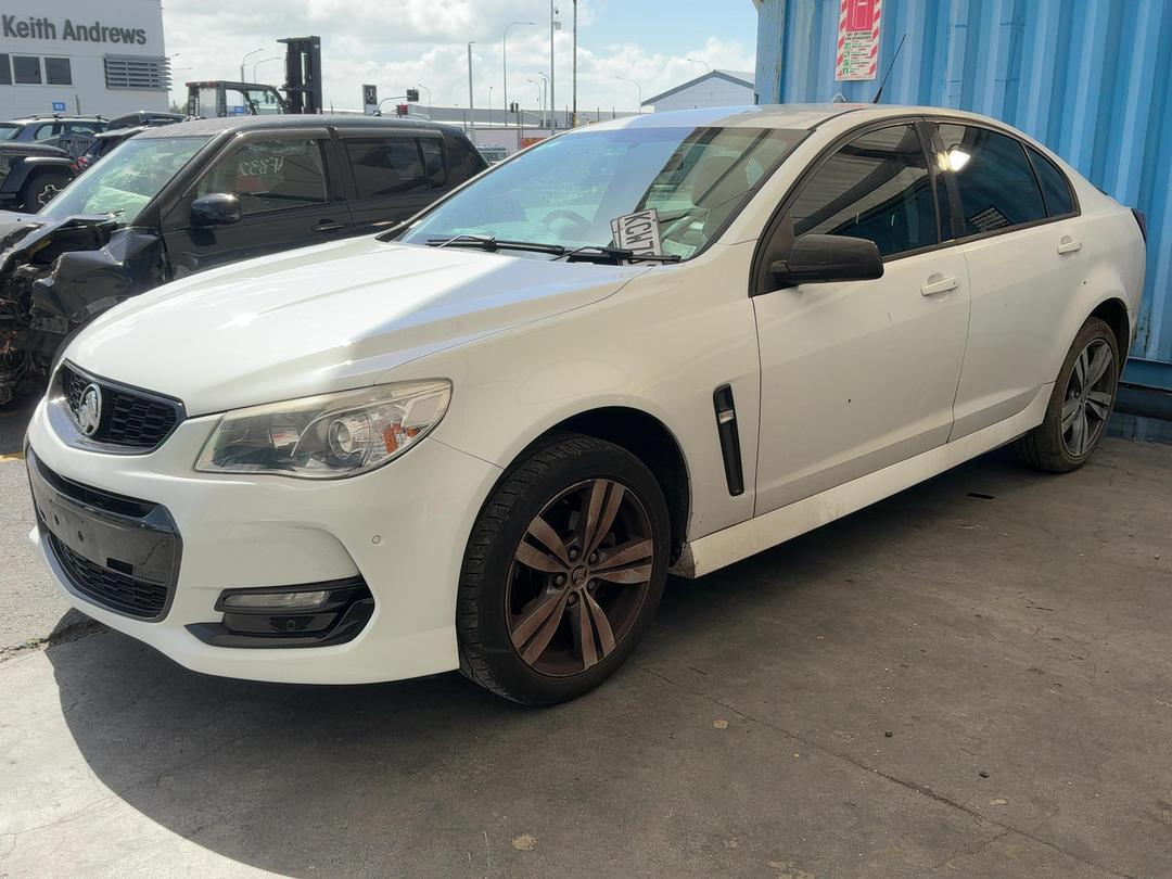Photo '3' of Holden Commodore VF2 SV6 Black Photo '3' of Holden Commodore VF2 SV6 Black