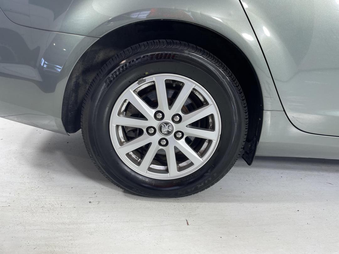 Photo '12' of Holden Commodore