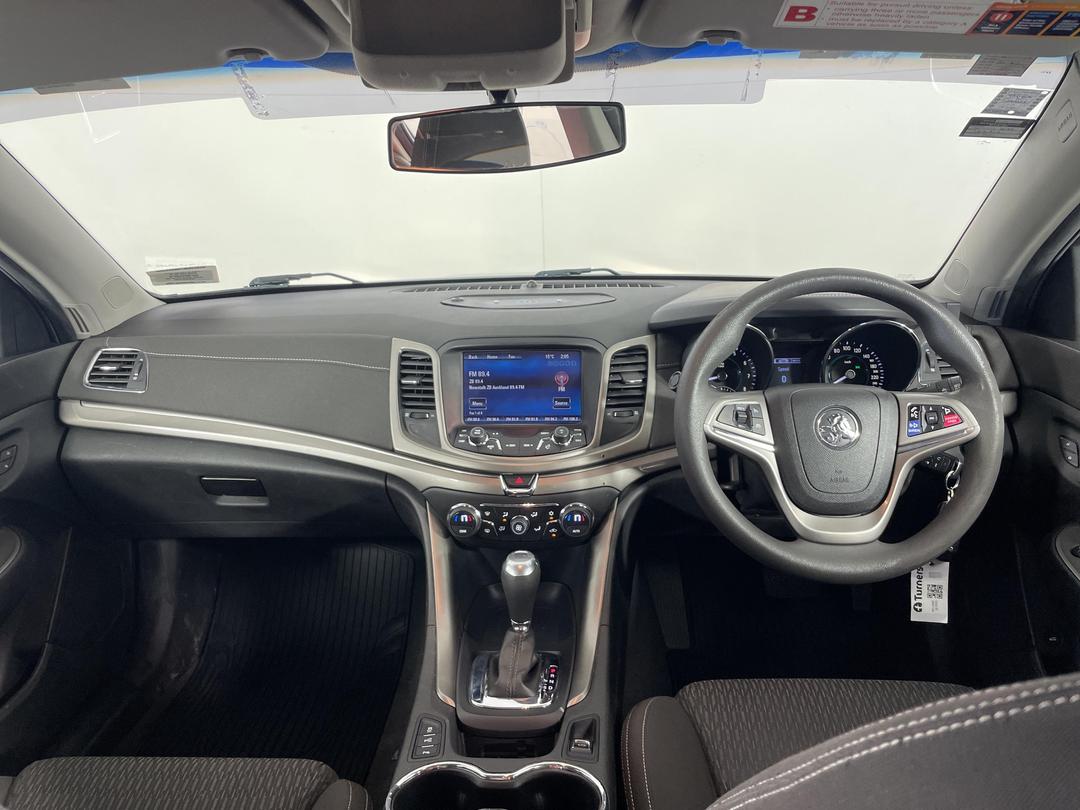 Photo '17' of Holden Commodore