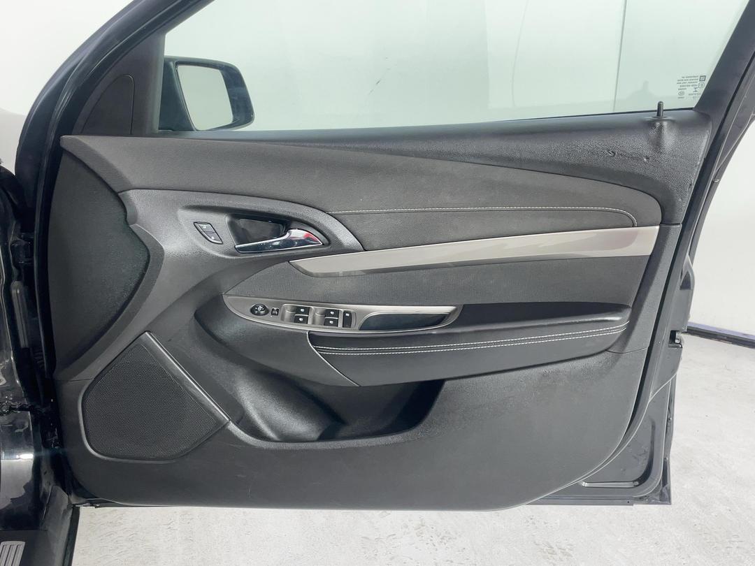 Photo '15' of Holden Commodore