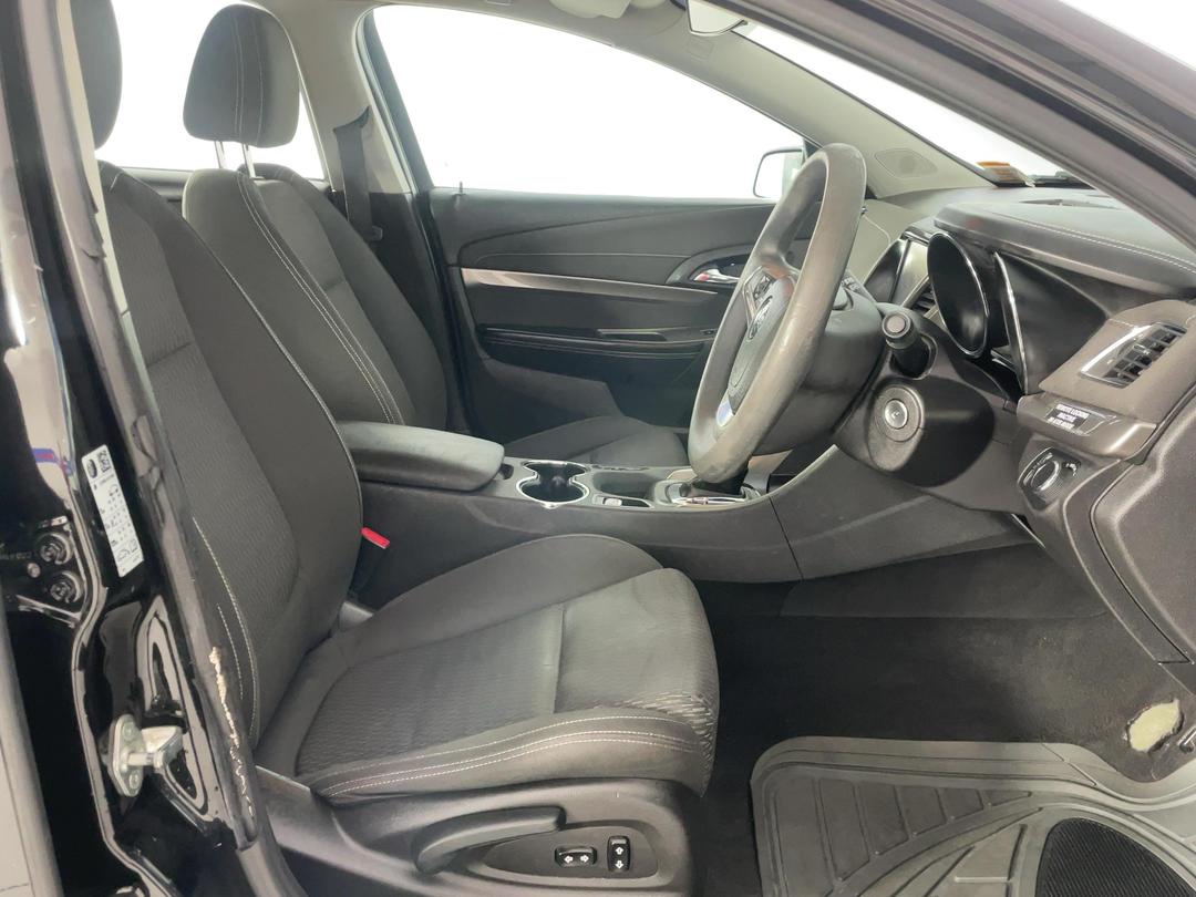 Photo '16' of Holden Commodore