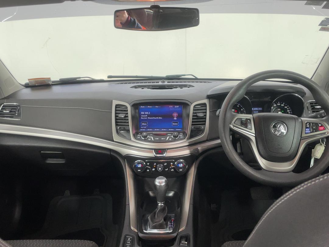 Photo '17' of Holden Commodore
