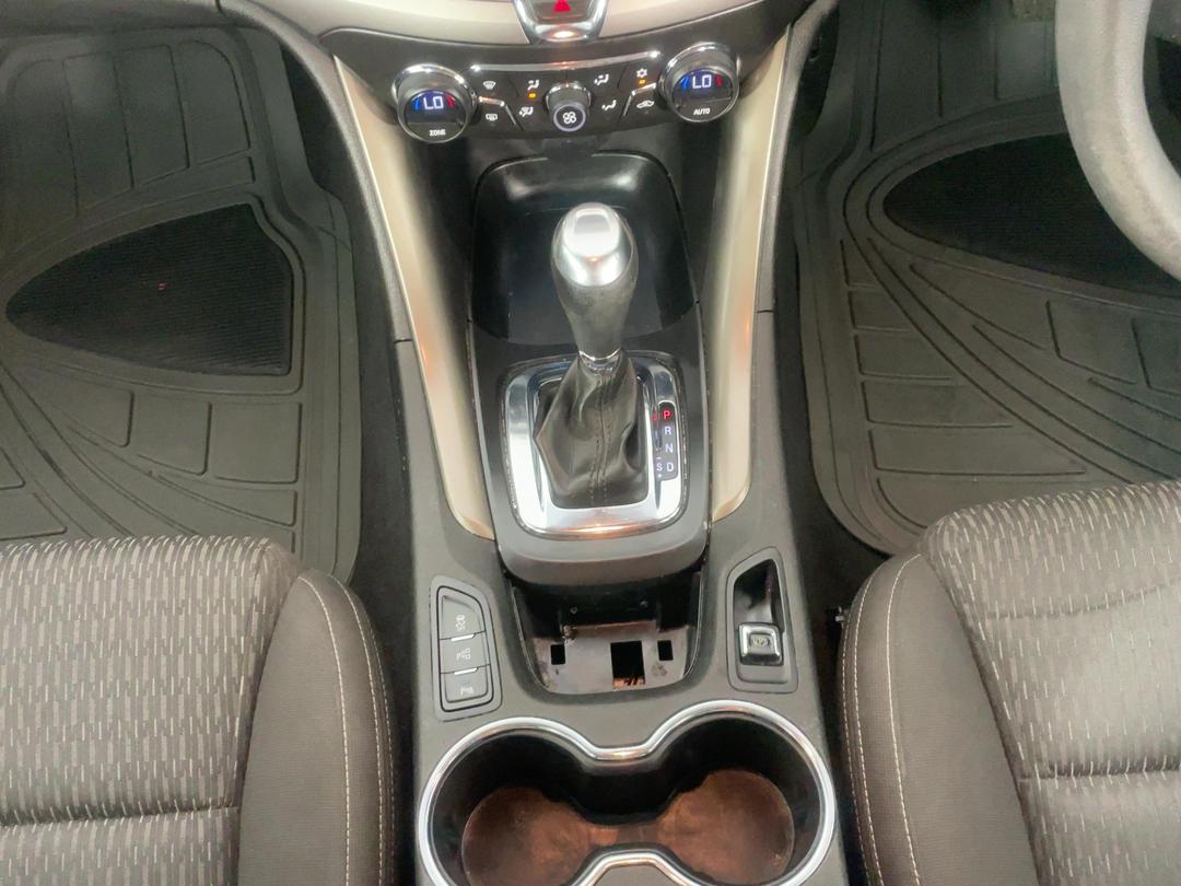 Photo '18' of Holden Commodore
