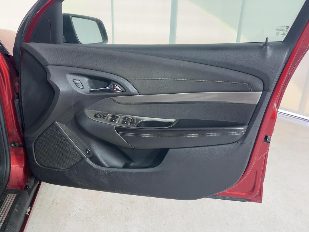 Photo '15' of Holden Commodore