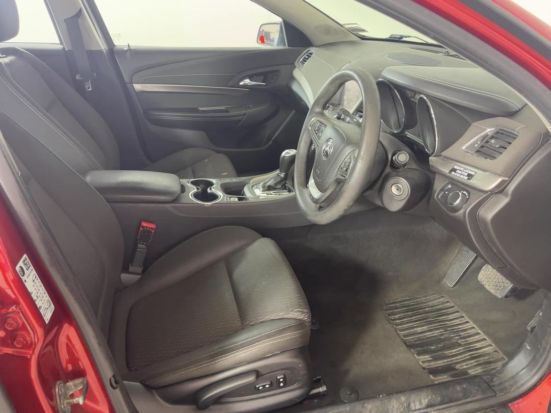 Photo '16' of Holden Commodore