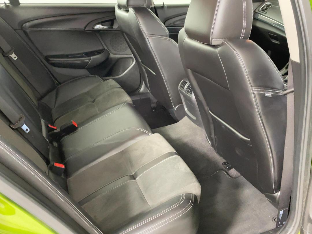 Photo '20' of Holden Commodore