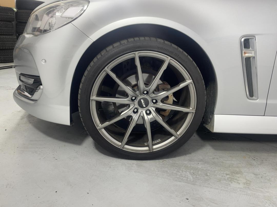 Photo '10' of Holden Commodore