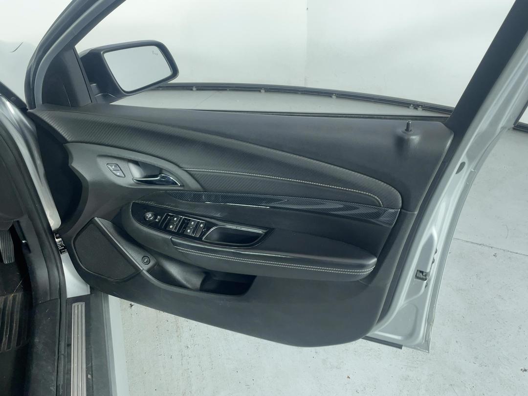 Photo '15' of Holden Commodore