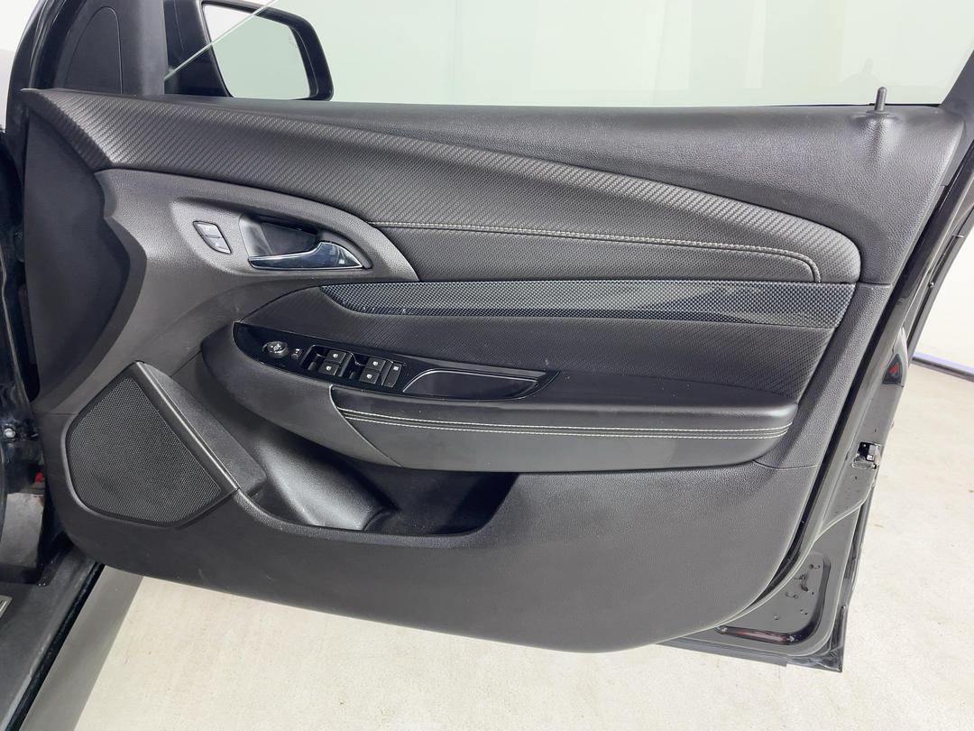 Photo '15' of Holden Commodore
