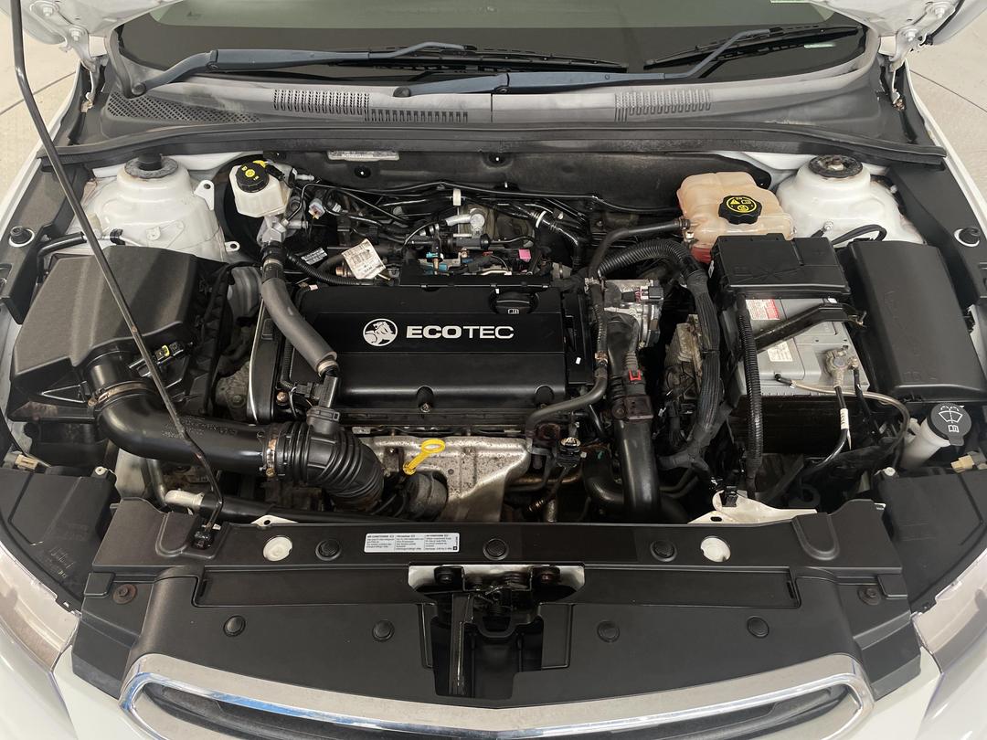 Photo '13' of Holden Cruze